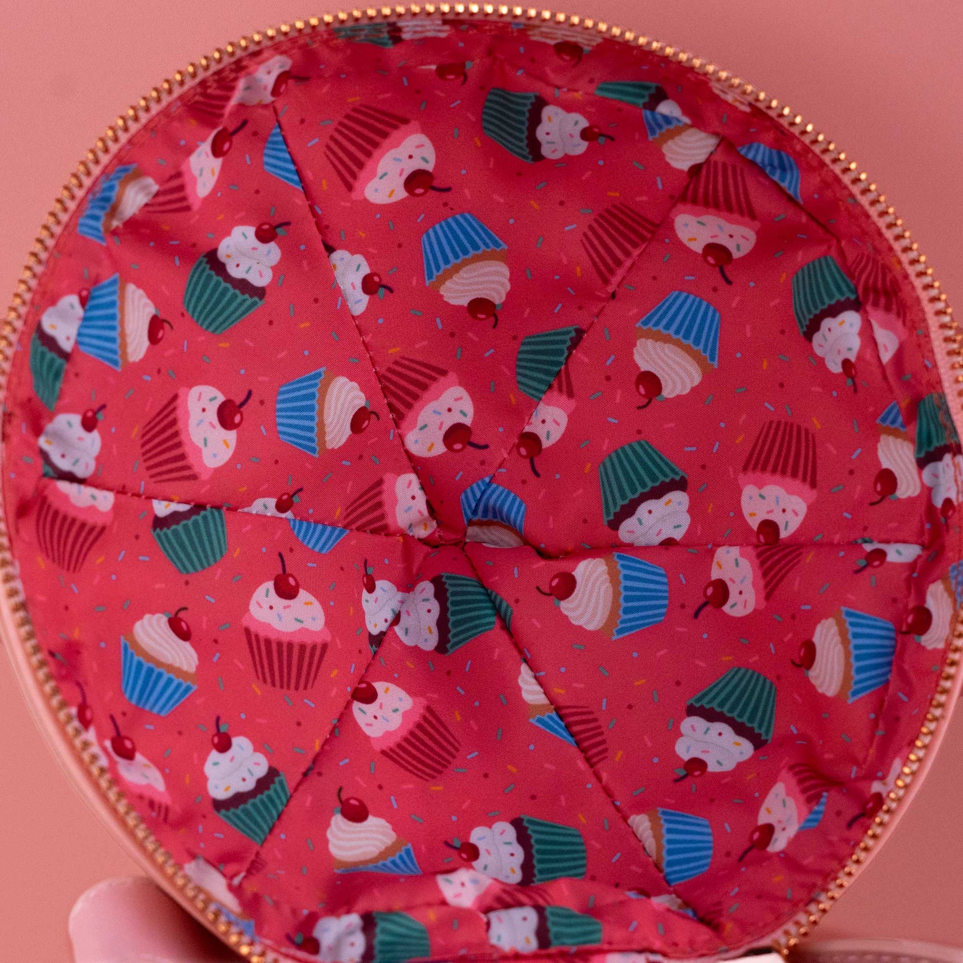 Loungefly Originals Figural Scented Cupcake Crossbody Bag - GeekCore