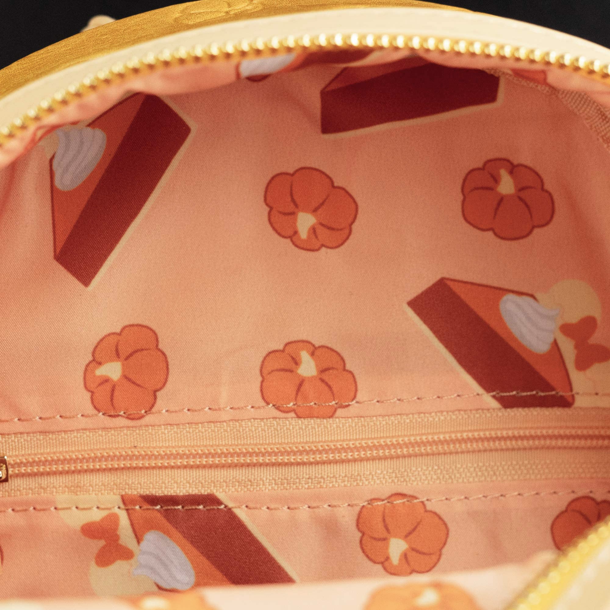 Loungefly x Disney Minnie Mouse Pumpkin Pie Scented Mini Backpack - GeekCore