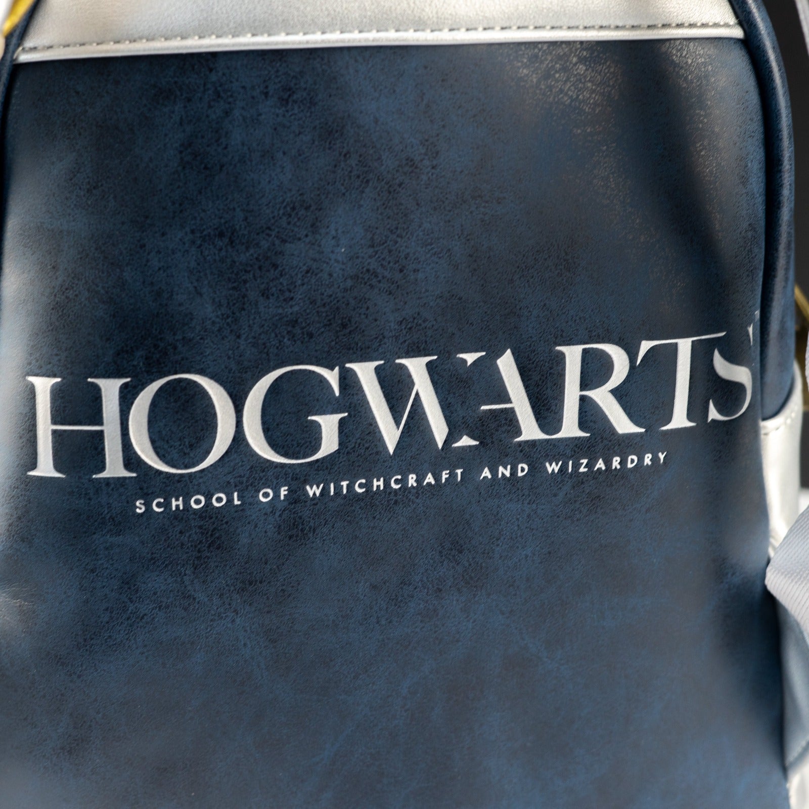 Loungefly x Harry Potter OG Hogwarts Castle Scene Mini Backpack - GeekCore