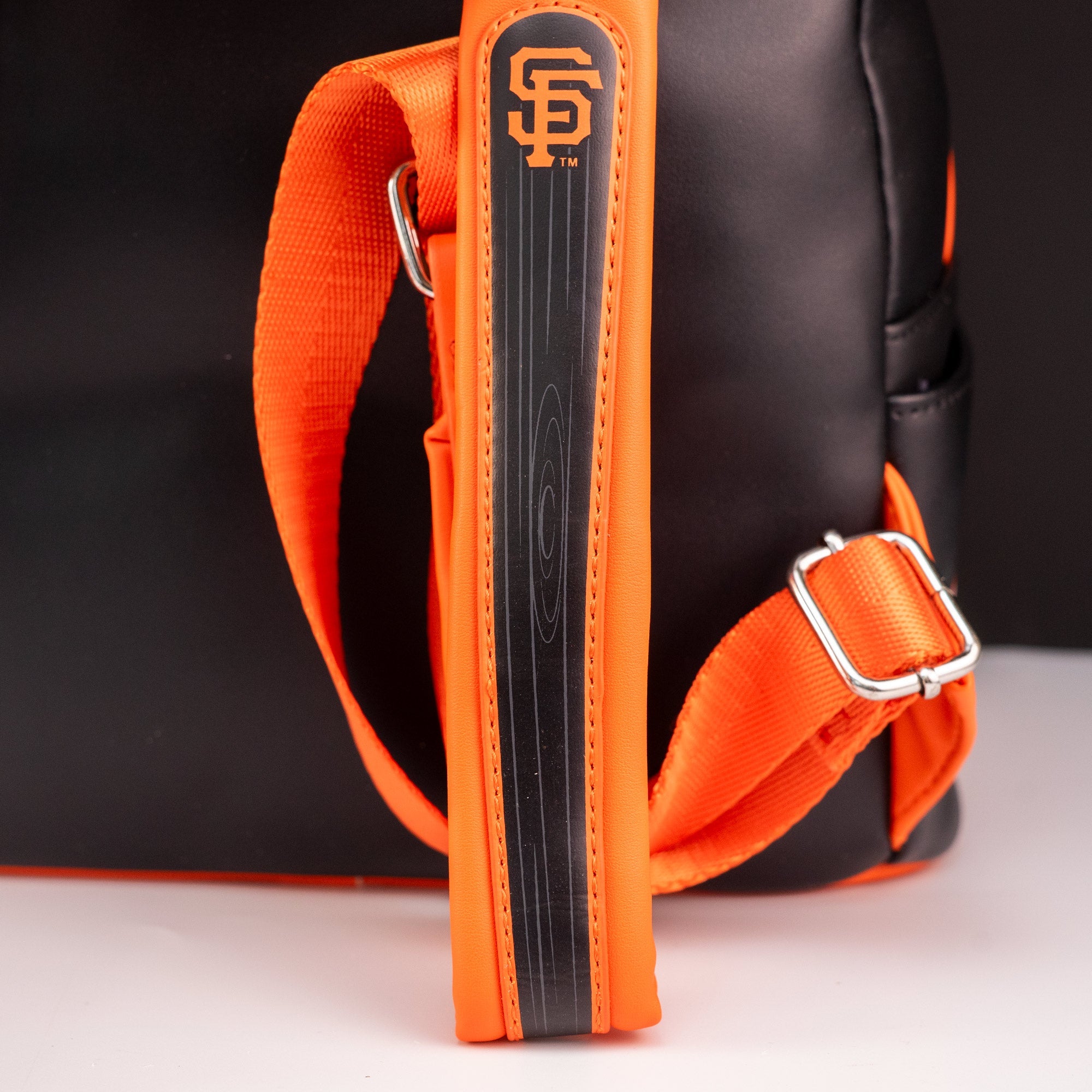 Loungefly x MLB San Francisco Giants Patches Mini Backpack - GeekCore