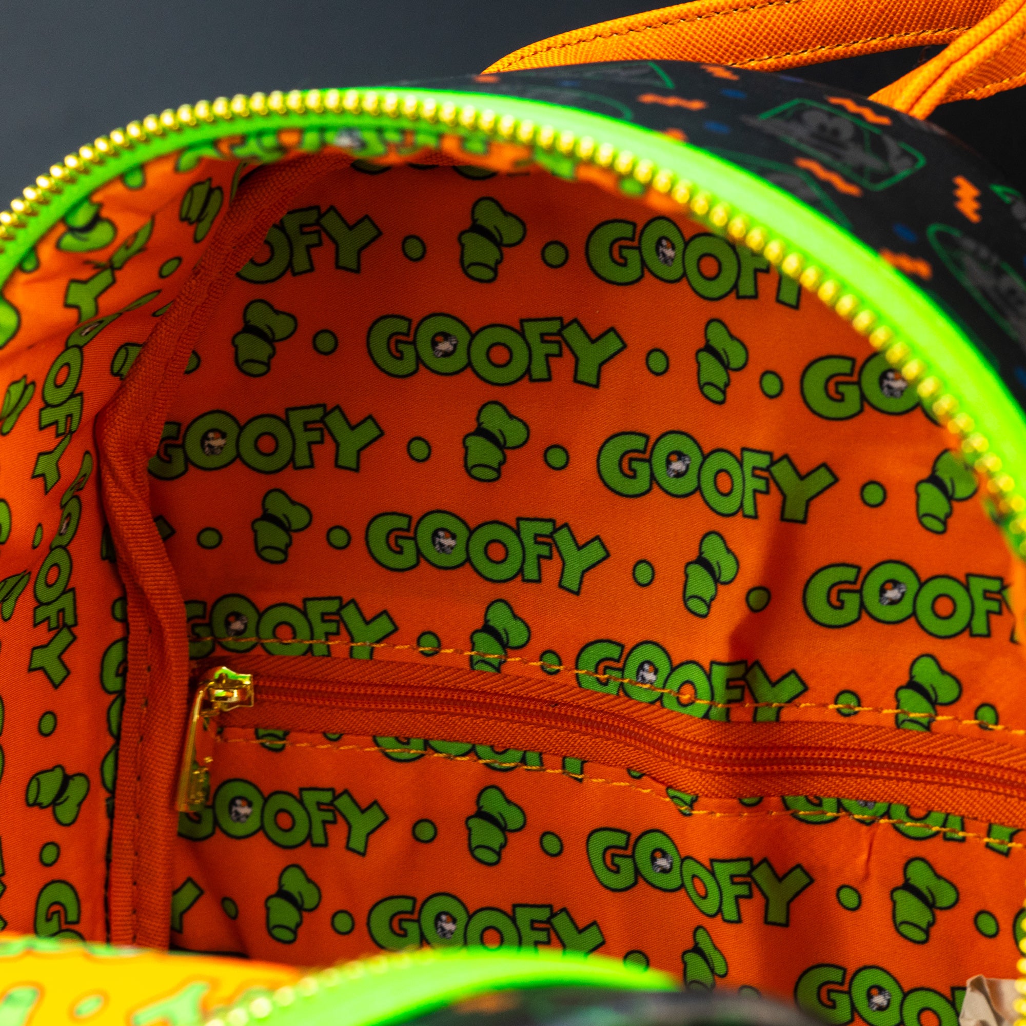 Loungefly x Disney Goofy Sliding Pose Mini Backpack